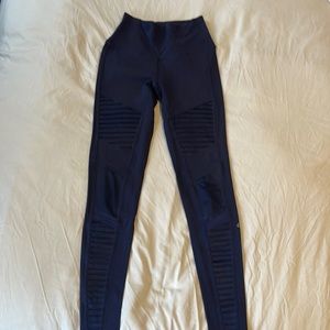 Alo Yoga - Navy Moto Leggings - size xs